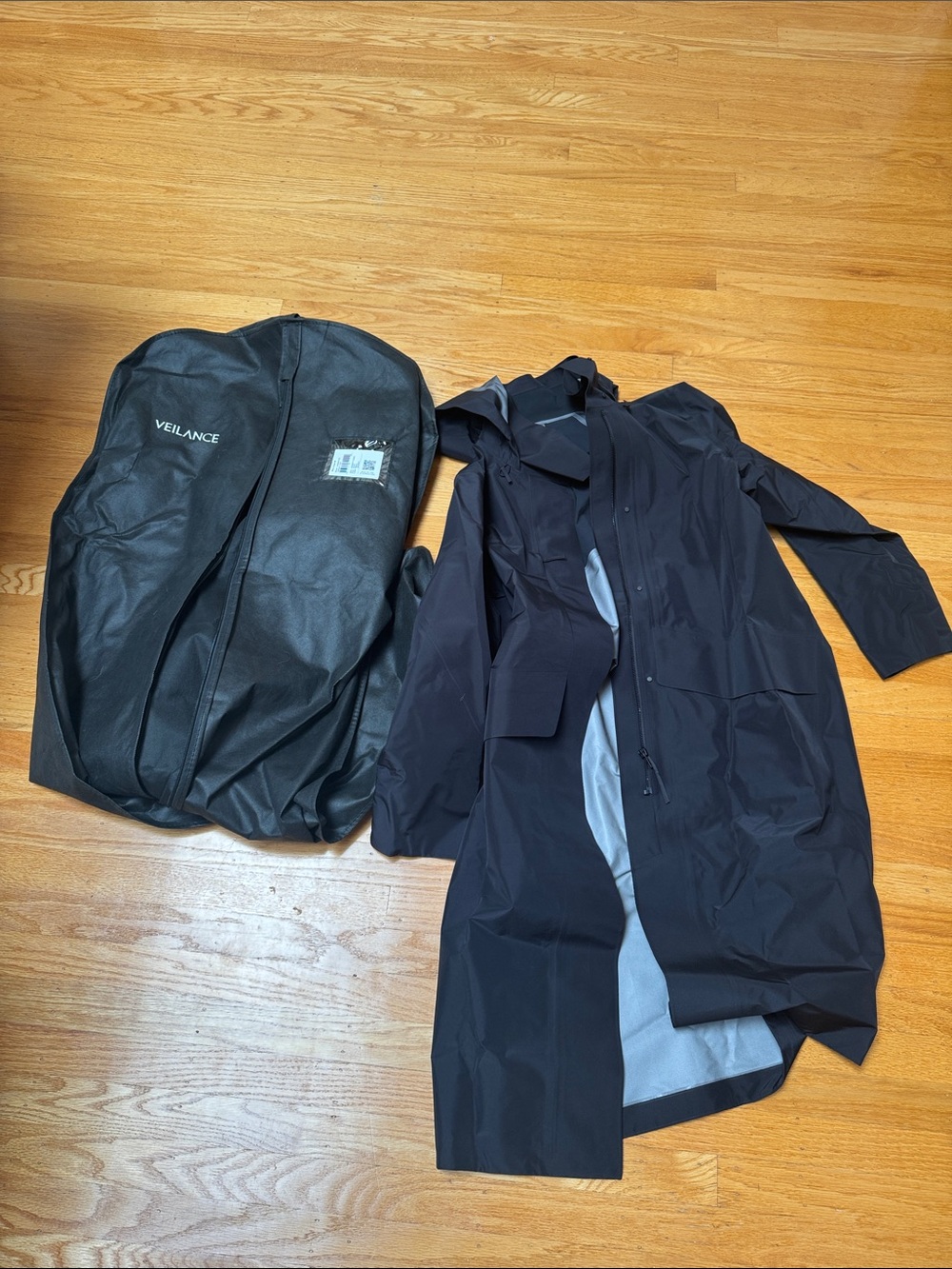 NWT Ifora coat women’s Veilance black gore tex rain jacket